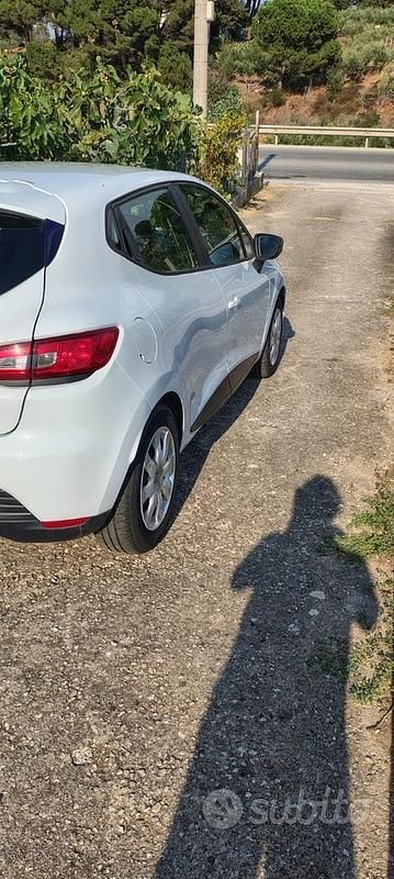 Usata Renault Clio IV 75 CV (55 kW) 2015 Bianco Utilitaria