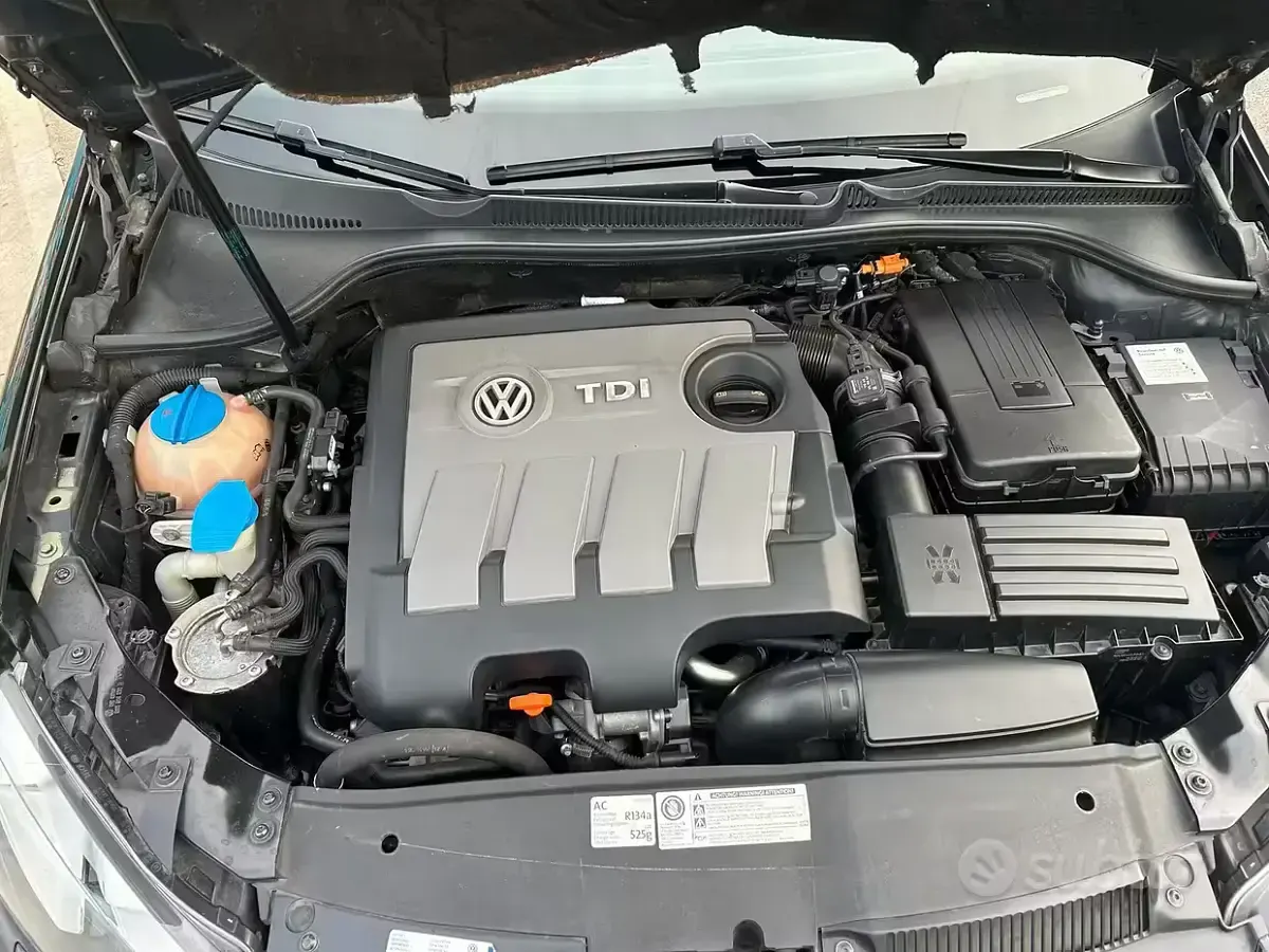 Usata VW Golf VII 102 CV (75 kW) 2012 Nero Berlina