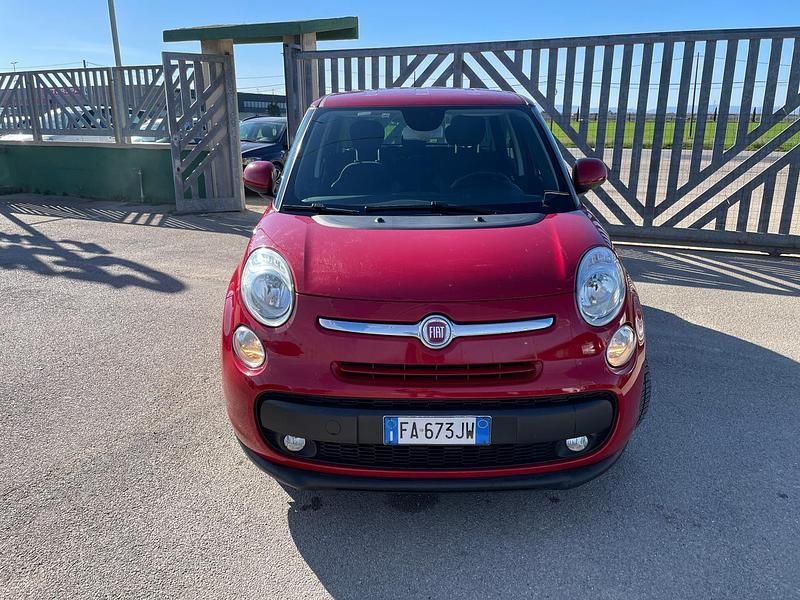 Usata Fiat 500L Living 95 CV (69 kW) 2015 Rosso Monovolume