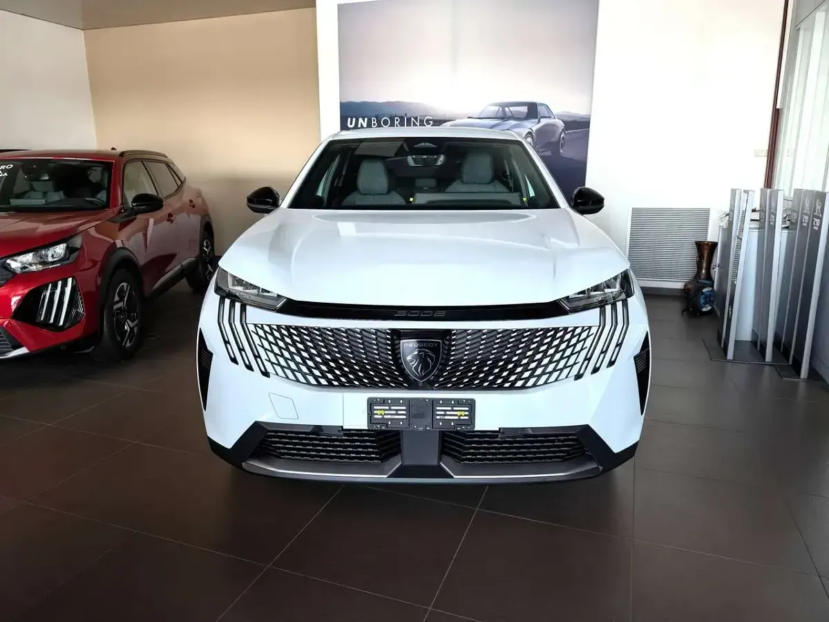 Nuova Peugeot 3008 Allure 145 CV (106 kW) 2026 Bianco okenite SUV