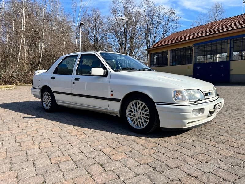 Usata Ford Sierra 215 CV (158 kW) 1991 Bianco Berlina