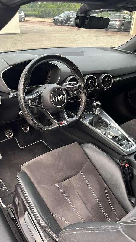 Usata Audi TT Roadster Design 179 CV (131 kW) 2017 Grigio Cabrio