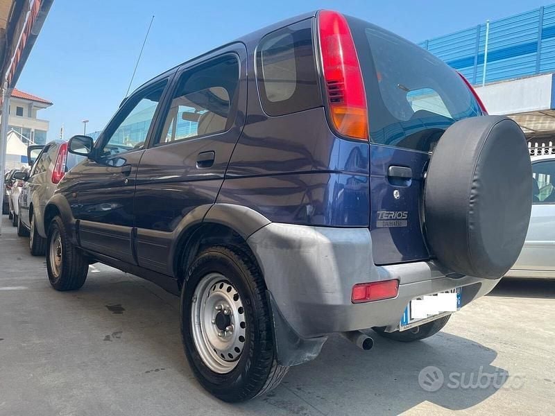 Usata Daihatsu Terios 83 CV (61 kW) 2000 Blu SUV