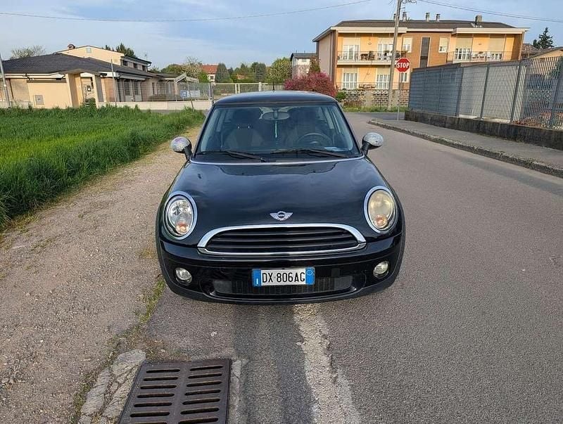 Usata Mini ONE 75 CV (55 kW) 2009 Utilitaria