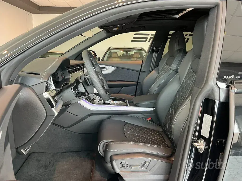 Nuova Audi Q8 S-Line 286 CV (210 kW) 2026 Nero SUV