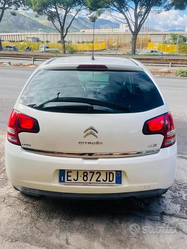 Usata Citroën C3 Attraction 70 CV (51 kW) 2011 Bianco Berlina