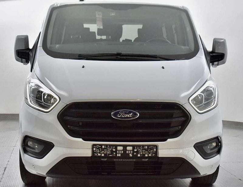 Usata Ford Tourneo Custom 131 CV (96 kW) 2024 Bianco Furgone