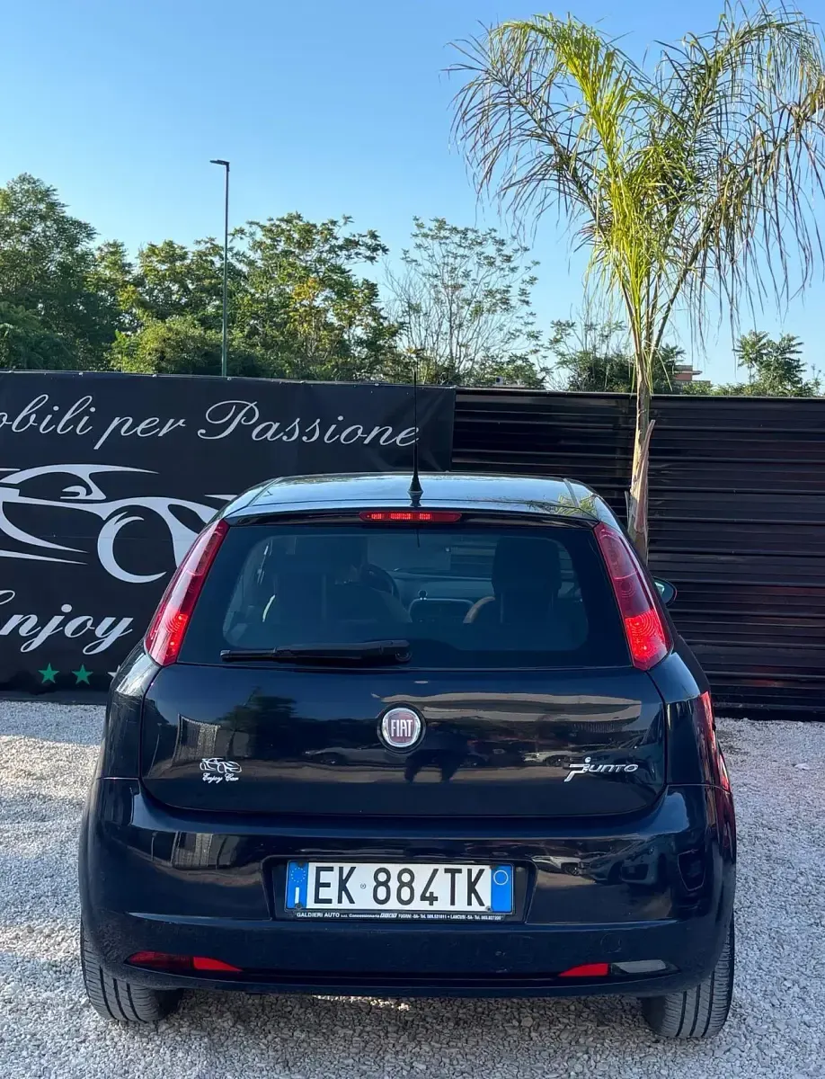 Usata Fiat Grande Punto S 75 CV (55 kW) 2011 Blu Utilitaria