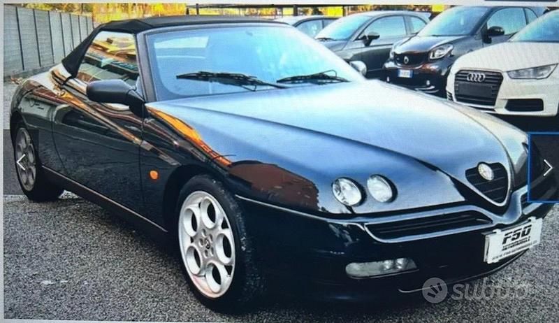 Nero Usata 1997 Alfa Romeo Spider Lusso Cabrio | 7500 € (Super prezzo) - Immagine 1/4