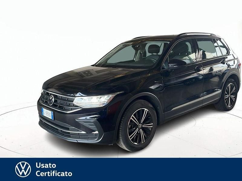 Nero / pastello Usata 2022 VW Tiguan Life SUV | 22.500 € (Super prezzo) - Immagine 1/4