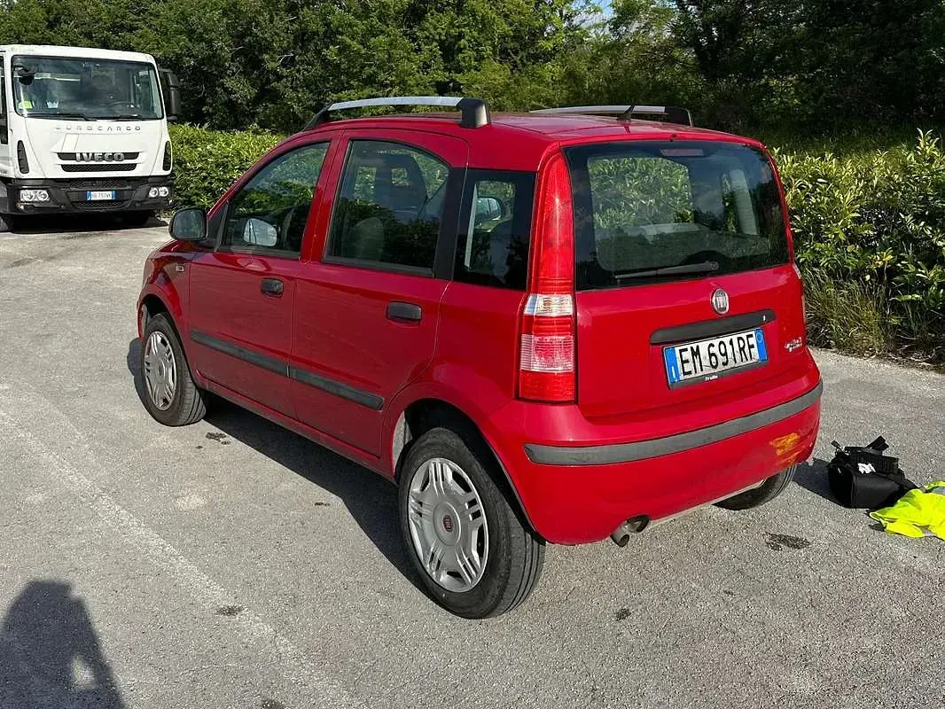 Usata Fiat Panda 77 CV (56 kW) 2012 Rosso Utilitaria