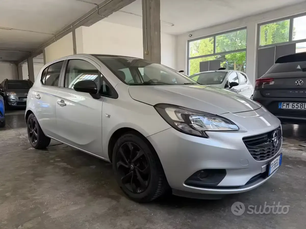 Usata Opel Corsa 75 CV (55 kW) 2018 Grigio Utilitaria