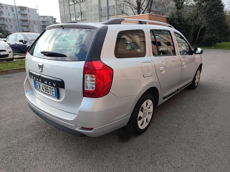 Usata Dacia Logan MCV Lauréate 90 CV (66 kW) 2014 Argento Station wagon