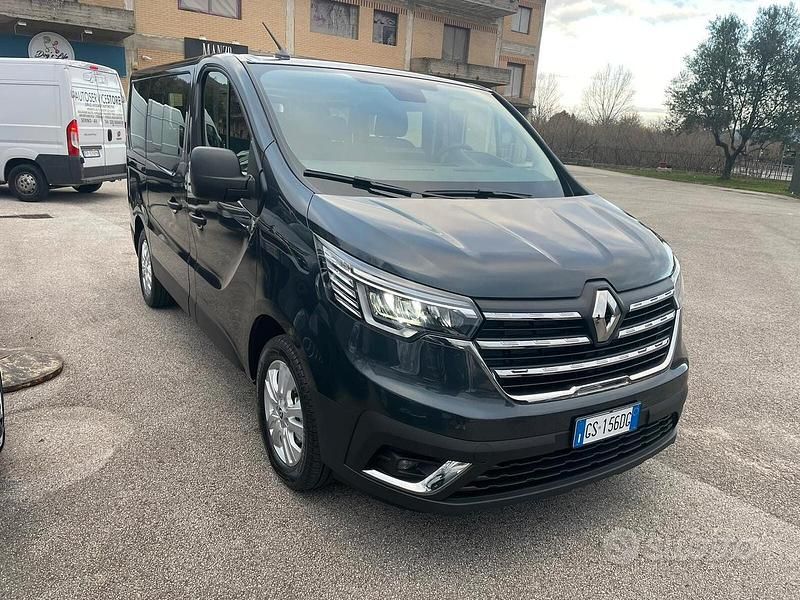 Usata Renault Trafic Equilibre 110 CV (80 kW) 2023 Grigio Monovolume