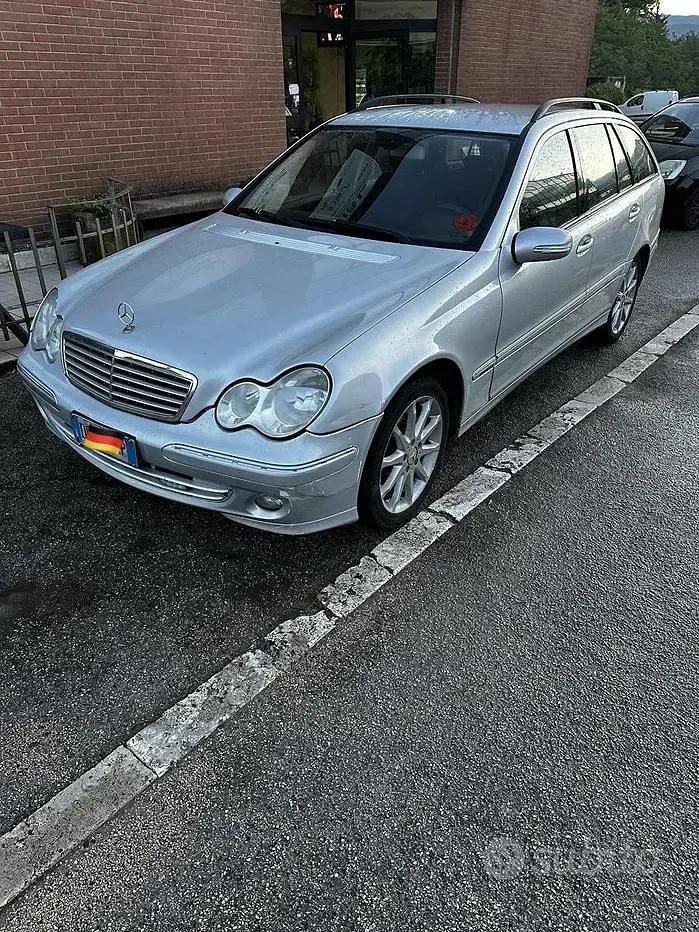 Usata Mercedes C220 Sport Edition 150 CV (110 kW) 2006 Grigio Station wagon
