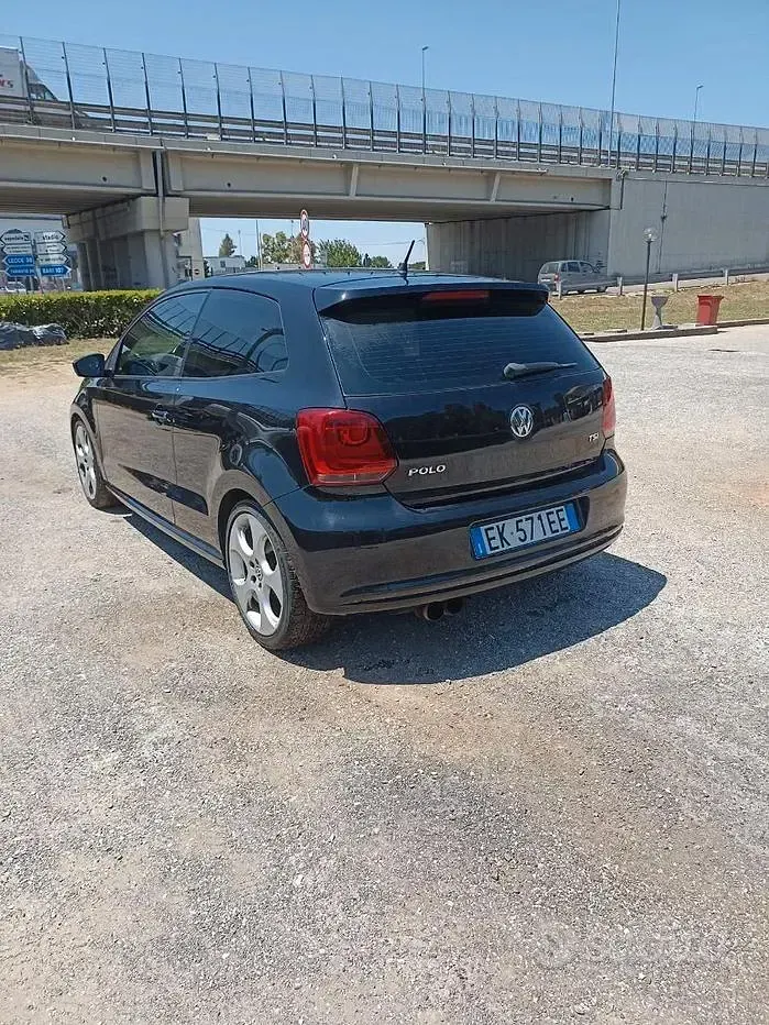 Usata VW Polo Highline 105 CV (77 kW) 2011 Nero Utilitaria