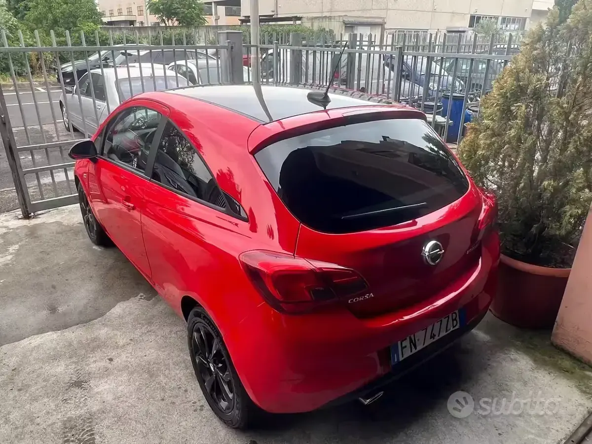 Usata Opel Corsa Innovation 90 CV (66 kW) 2018 Rosso Utilitaria