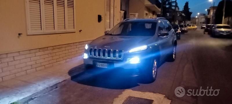 Usata Jeep Cherokee 185 CV (136 kW) 2017 Grigio SUV