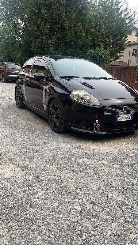 Usata Fiat Grande Punto 77 CV (56 kW) 2007 Nero Utilitaria