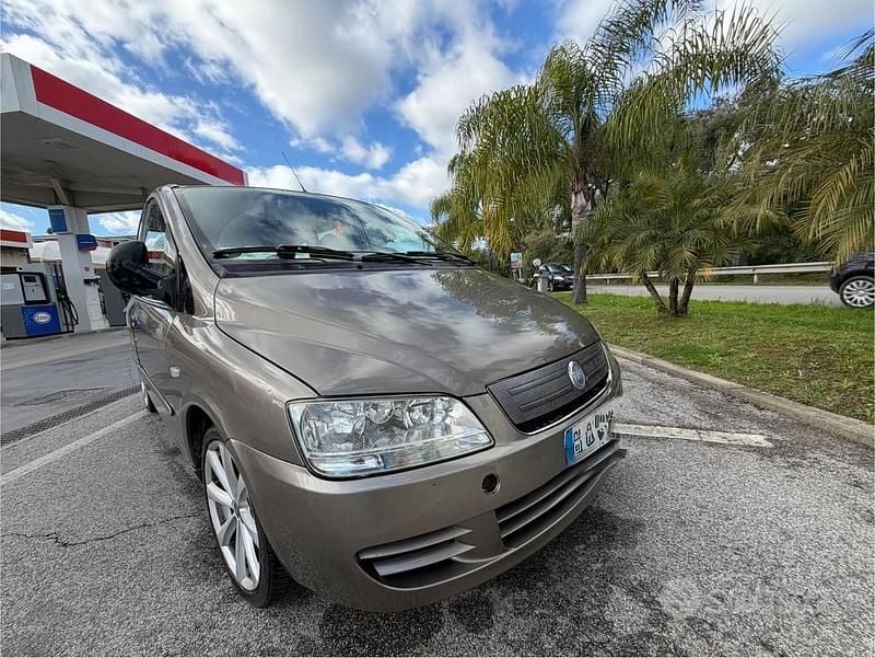 Usata Fiat Multipla 120 CV (88 kW) 2007 Monovolume