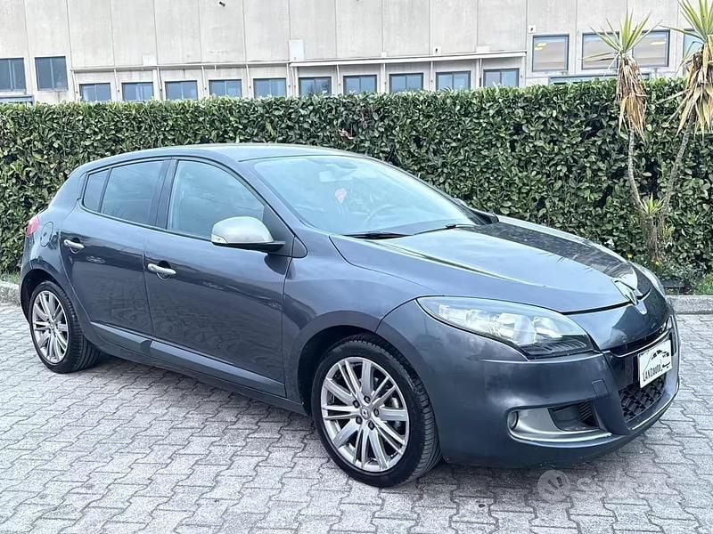 Usata Renault Mégane GT Line GT-Line 110 CV (80 kW) 2012 Grigio Utilitaria