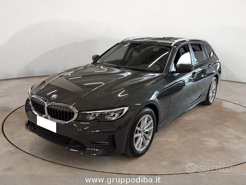 Usata BMW 320e Efficient Dynamics 190 CV (139 kW) 2020 Grigio Station wagon
