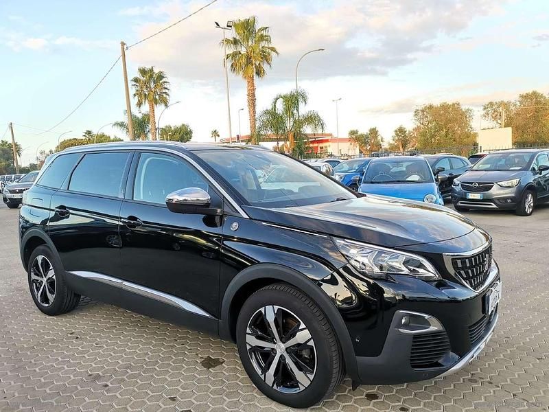 Usata Peugeot 5008 Crossway 131 CV (96 kW) 2020 Nero Berlina