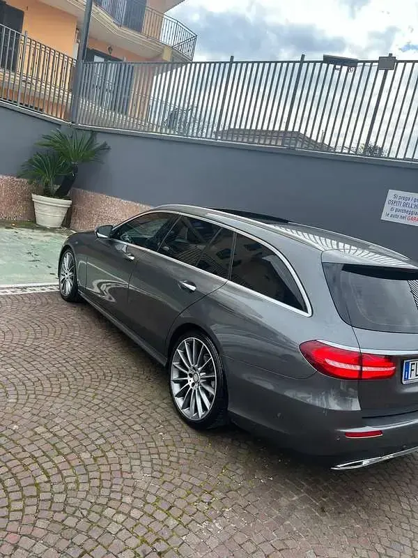 Usata Mercedes E220 Premium Plus 194 CV (142 kW) 2017 Station wagon