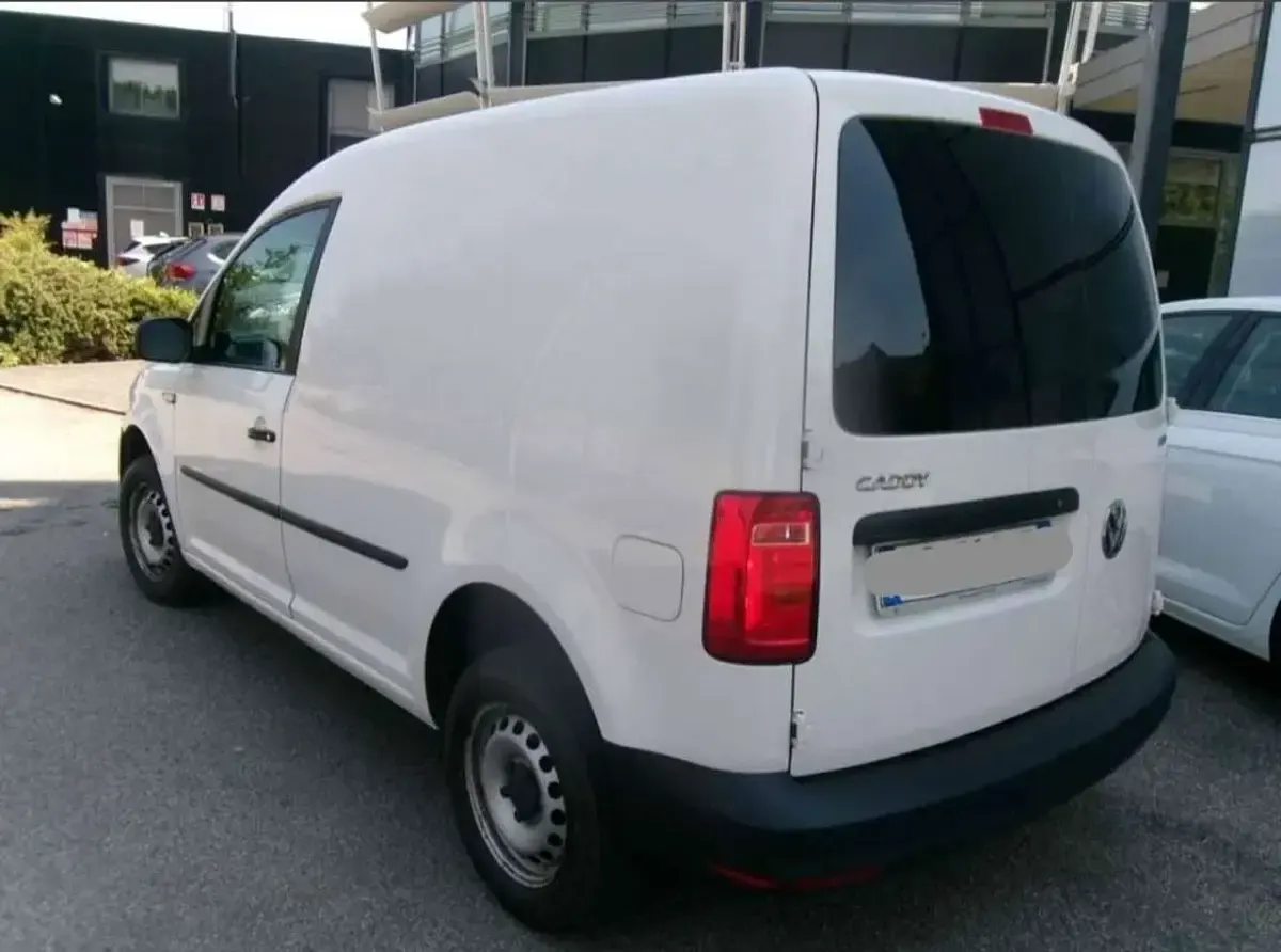 Usata VW Caddy Business 122 CV (89 kW) 2020 Bianco Monovolume