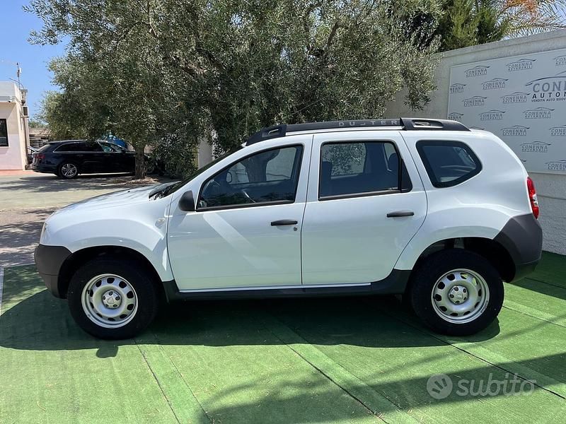 Usata Dacia Duster Ambiance 110 CV (80 kW) 2015 Bianco SUV