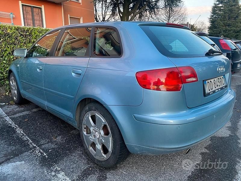 Usata Audi A3 116 CV (85 kW) 2006 Blu Utilitaria