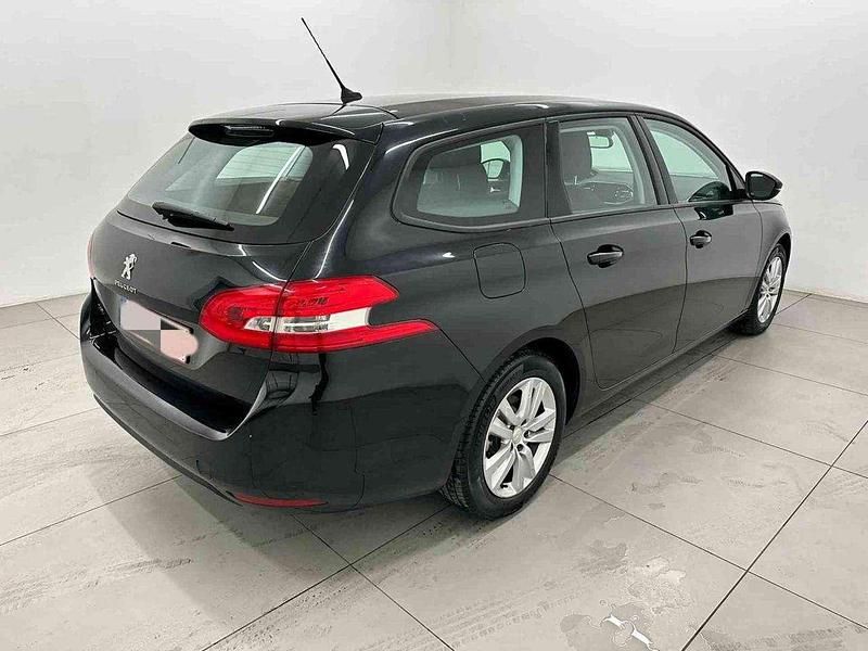 Usata Peugeot 308 Business-Line 131 CV (96 kW) 2021 Nero Berlina