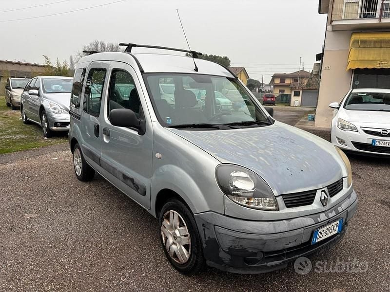 Usata Renault Kangoo 95 CV (69 kW) 2007 Grigio Monovolume