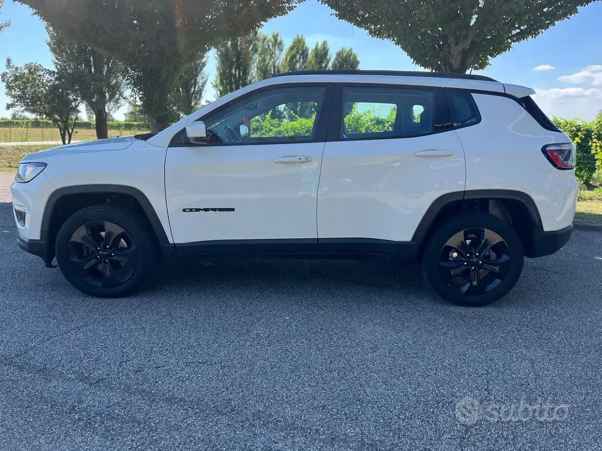 Usata Jeep Compass Night Eagle 140 CV (102 kW) 2020 Bianco SUV