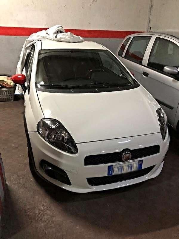 Usata Abarth Grande Punto 179 CV (131 kW) 2009 Bianco Utilitaria