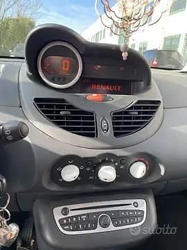Usata Renault Twingo 75 CV (55 kW) 2011 Grigio Utilitaria