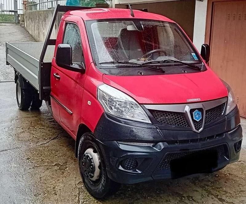 Usata Piaggio Porter 106 CV (77 kW) 2023 Rosso