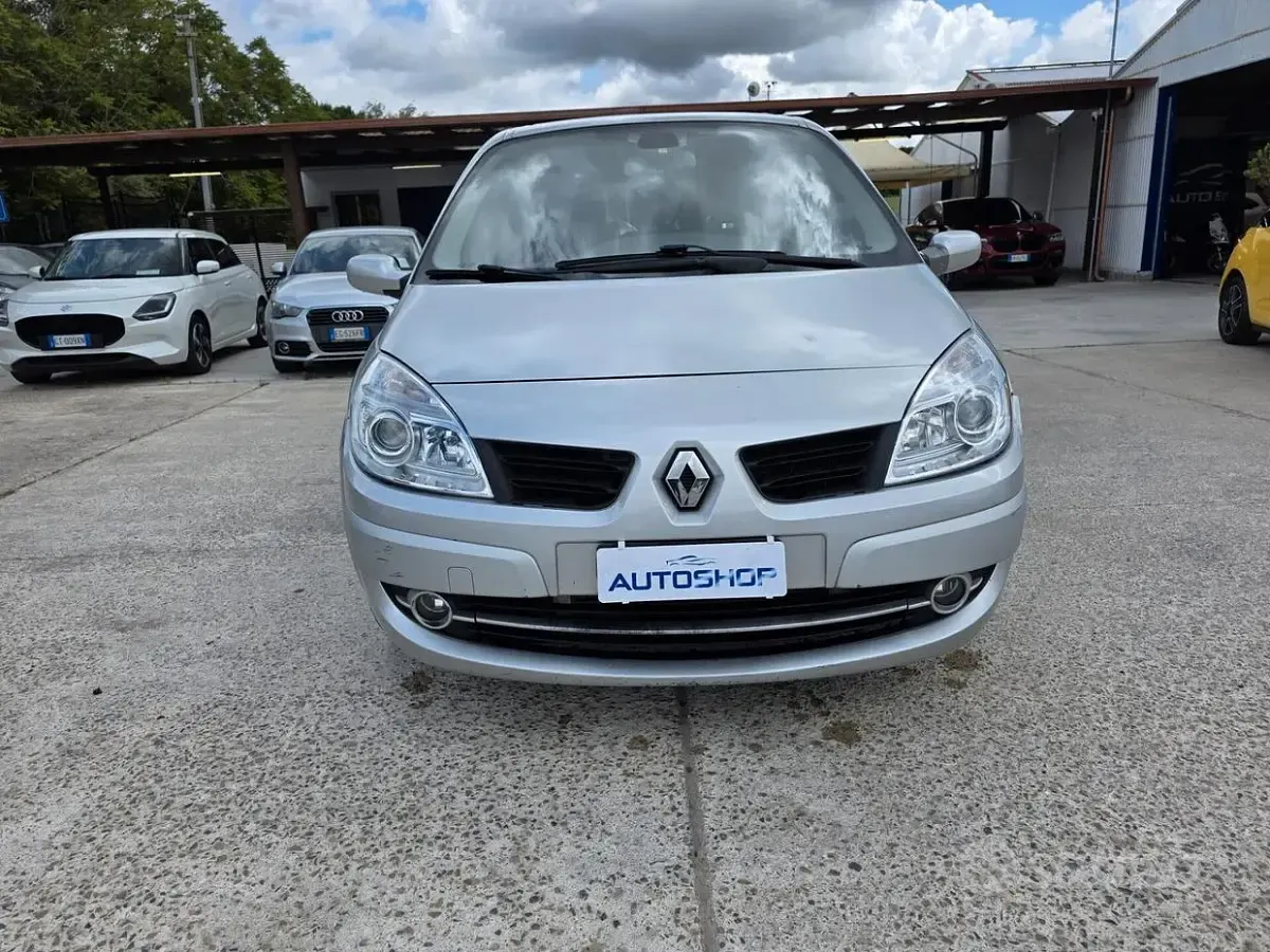 Usata Renault Grand Scénic II 130 CV (95 kW) 2007 Grigio Monovolume
