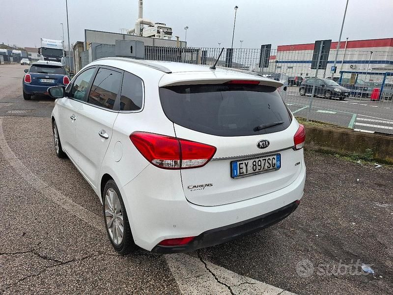 Usata Kia Carens 116 CV (85 kW) 2015 Bianco Monovolume