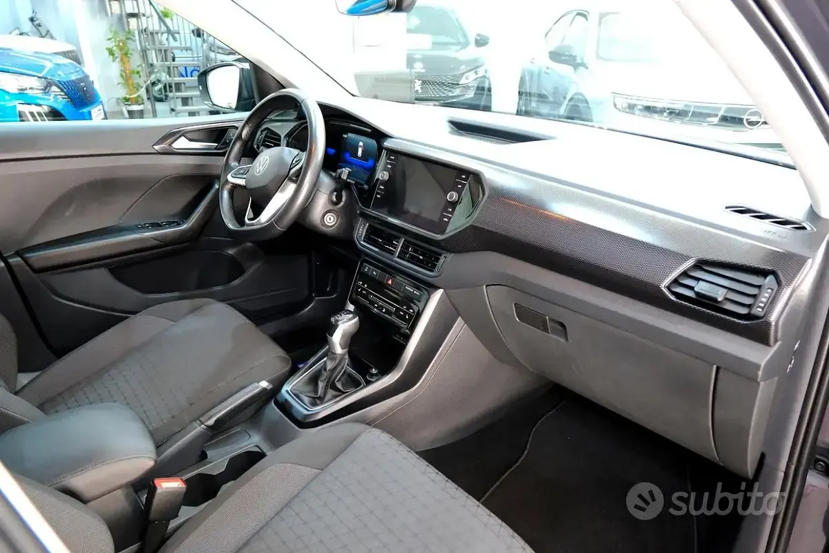 Usata VW T-Cross 110 CV (80 kW) 2023 Grigio SUV