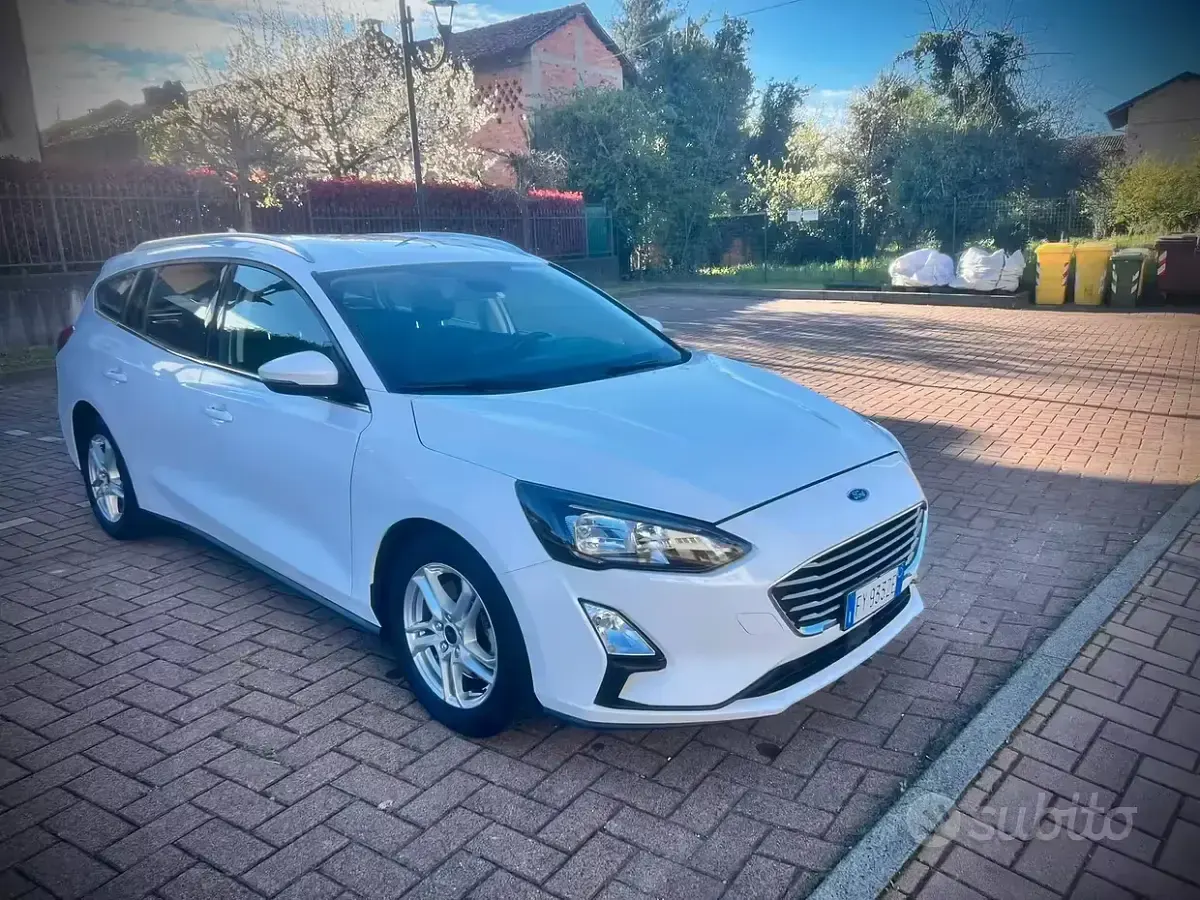 Usata Ford Focus 120 CV (88 kW) 2020 Bianco Station wagon