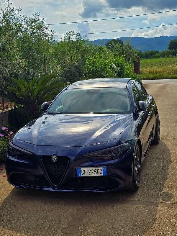 Usata Alfa Romeo Giulia Super 179 CV (131 kW) 2021 Blu/azzurro Berlina