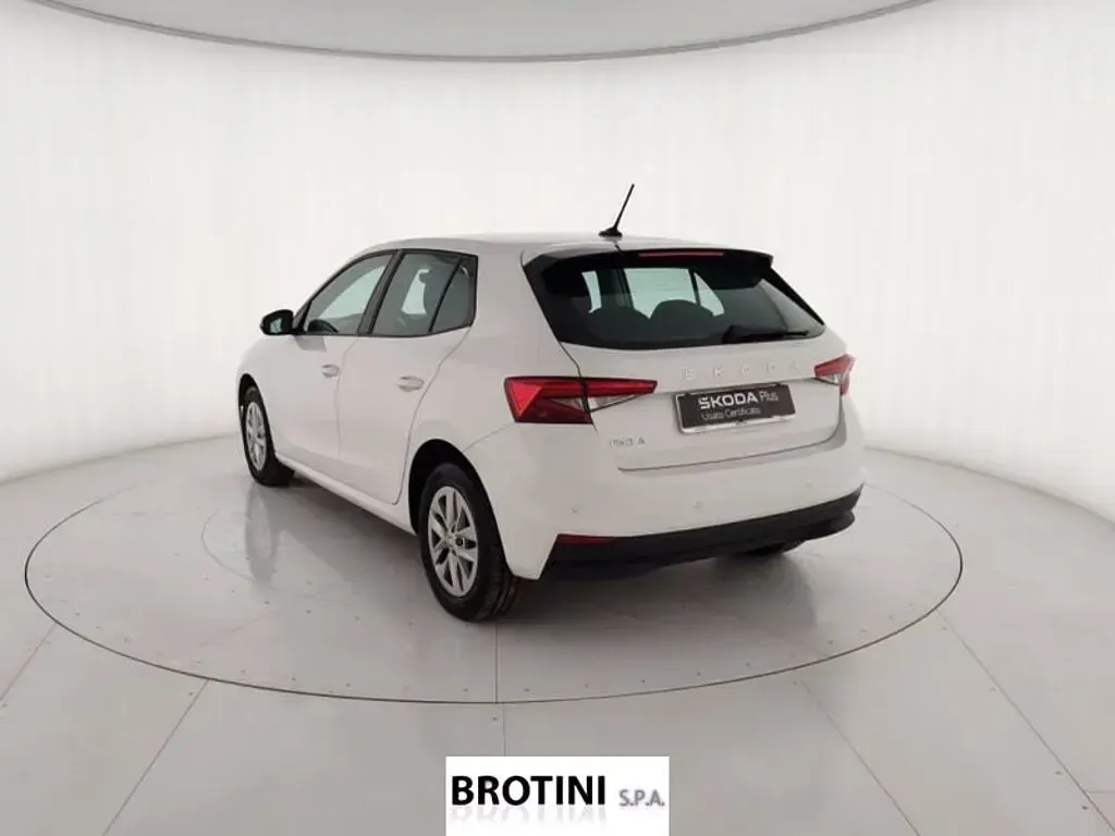Usata Skoda Fabia Selection 116 CV (85 kW) 2024 Bianco pastello Utilitaria