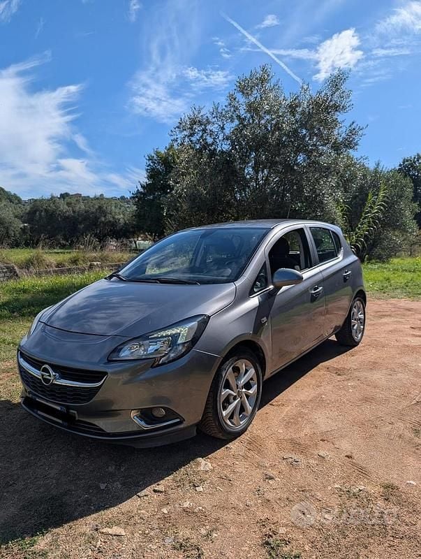 Usata Opel Corsa 90 CV (66 kW) 2019 Grigio Berlina