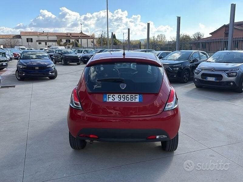 Usata Lancia Ypsilon S 69 CV (50 kW) 2018 Rosso Utilitaria