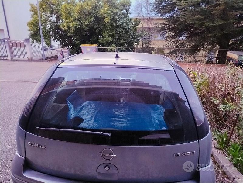 Usata Opel Corsa 2005 Grigio Utilitaria