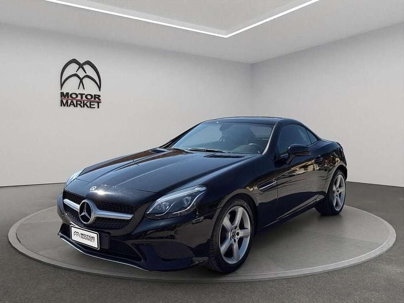 Usata Mercedes SLC250 204 CV (150 kW) 2017 Nero Cabrio