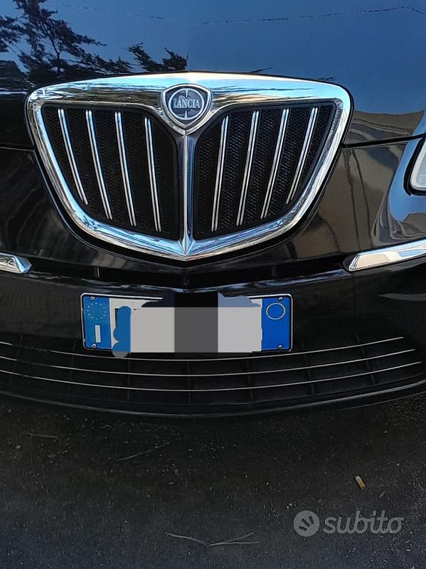 Usata 2010 Lancia Musa Monovolume | 3500 € (Buon prezzo) - Immagine 1/4