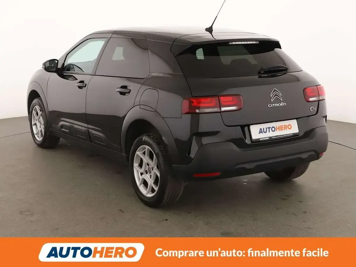 Usata Citroën C4 Shine 102 CV (75 kW) 2018 Nero SUV