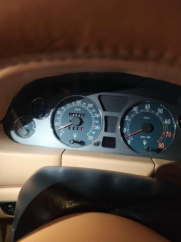 Usata Maserati 3200 368 CV (270 kW) 2001 Grigio Coupé